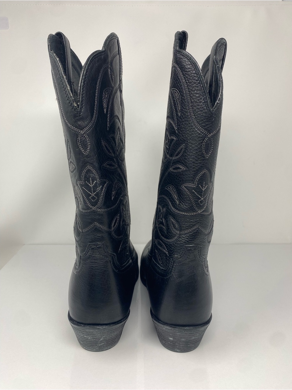 Ariat Sz 10B Black Embroidered Western Leather Heeled Boots - Picture 4 of 8